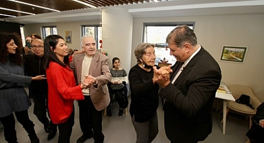 Alzheimer Evi’nde Yılbaşı Eğlencesi