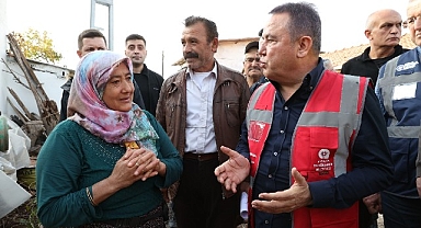 Antalya Büyükşehir Belediye Başkanı Muhittin Böcek Afet Bölgesinde