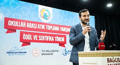 Bağcılar Belediye Başkanı Abdullah Özdemir’e doğum günü sürprizi