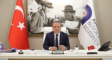 Başkan Muhittin Böcek Yeni Yıl Mesajı