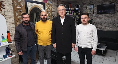 Başkan Savran, Mustafa Parmaksız Caddesi’ndeki Esnafları Ziyaret Etti