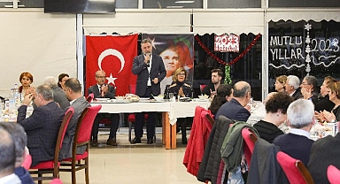 Bayraklı’da yılbaşı coşkusu
