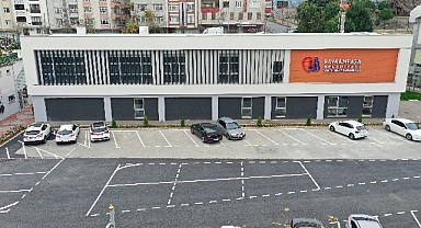Bayrampaşa Belediyesi’nin Yüzme havuzu kayıtları başladı