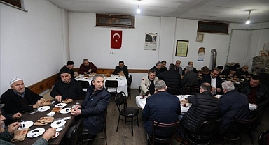 Bereket Sofrası Kasım Efendi Camisinde Kuruldu