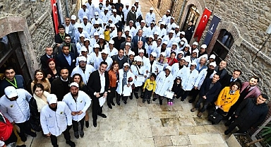 Büyükşehir'den kestane, mısır ve çiçek satıcıları için tek tip düzenleme