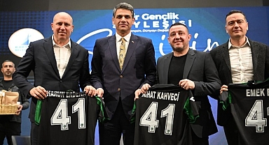 Efsane Sporcular Kartepeli Gençlerle Buluştu