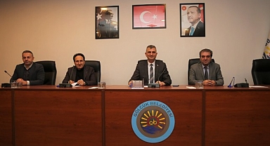 Gölcük Belediye Başkanı Ali Yıldırım Sezer Muhtarlarla Buluştu
