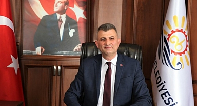 Gölcük Belediye Başkanı Ali Yıldırım Sezer, tüm hemşehrilerinin yeni yılını kutladı.