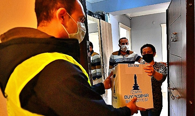 İzmir Büyükşehir Belediyesi'nden çölyak ve fenilketönüri hastalarına 4 bin 500 gıda paketi