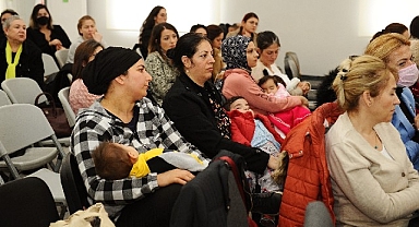 Karşıyaka’da Annelerle En Kutsal Söyleşi