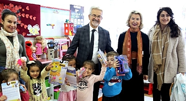 Nilüfer Belediye Başkanı Turgay Erdem’den Çocuklara Yeni Yıl Hediyesi