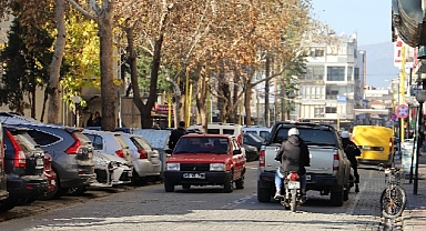 Ödemiş’te Hürriyet Caddesi artık tek yön