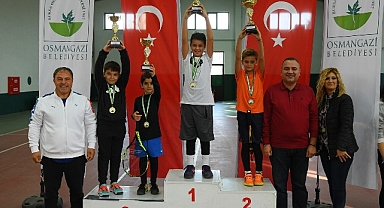 Osmangazi Tenis Kış Kupası Nefes Kesti