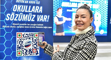 Özge Özder Türkiye’nin En Büyük QR Kodu ile Okullara Hijyen Desteği İçin Çağrıda Bulundu