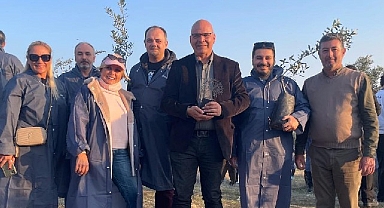 Polifarma’dan Yavru Vatan Kıbrıs’ı Ağaçlandırmaya Katkı