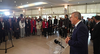 Rektör Prof. Dr. Budak, yeni yıl kutlamasında EÜ Ailesiyle bir araya geldi