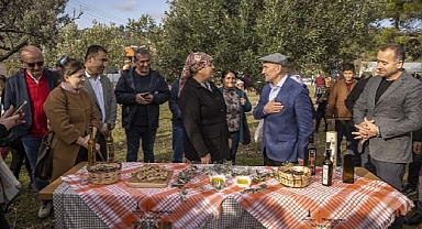 Tunç Soyer: Zeytine saygıda kusur etmemek gerek