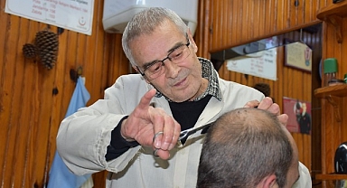 57 Yıldır Makasını Elinden Bırakmadı