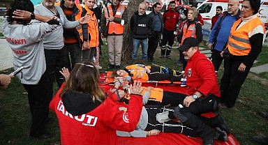 Akut Vakfı, 7 Bin Gönüllüyle İstanbul’u Depreme Hzırlıyor!