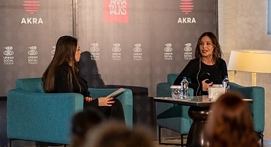 Başarılı Oyuncu Şeney Gürler, Antalyalıları Mest Etti