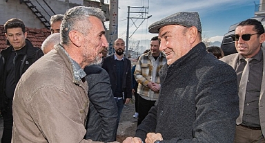 Başkan Soyer Çiğli'de yatırımları inceledi, yurttaşlarla sohbet etti: Vazifemiz halkımızın yüzünü güldürmek