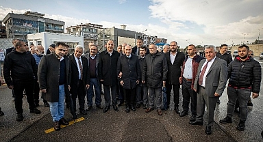 Başkan Soyer Menemen’de İZTAŞIT garajını ziyaret etti