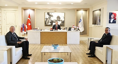 Başkan Topaloğlu’ndan ABB Başkanı Böcek’e ziyaret