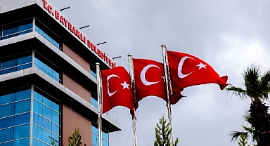 ‘Bayraklı Çözüm Merkezi’ yüzleri güldürüyor - 8 ayda 8 bin talep sonuçlandırıldı