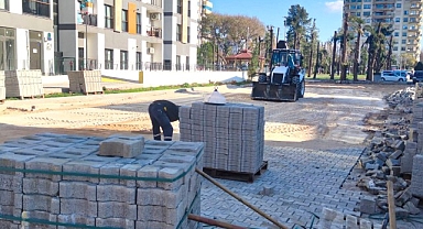 Bayraklı’da kilit parke seferberliği!