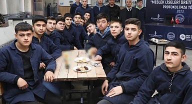 Bergama’nın parklarını öğrencilerin yaptığı banklar süsleyecek