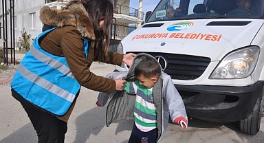 Çukurovalı Çocuklar Üşümüyor