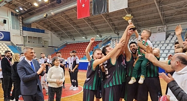 Değirmenderespor Basketbol Takımı Kocaeli Şampiyonu