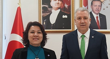 Egeli bilim insanlarından el titremesine “Elektromıknatıslı Eldiven” ile çözüm