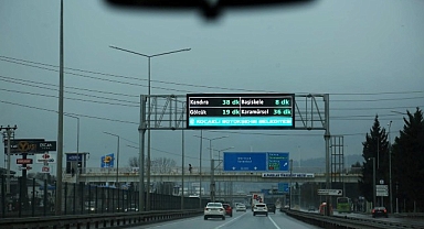 Elektronik ekrana bak öğren