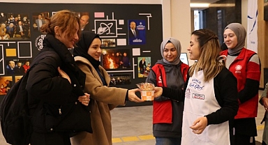 Finallere Çalışan Öğrencilere “Anne Eli Lezzetler”