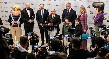Galaktik Tayfa'ya Muhteşem Gala-Bakanlar Varank ve Ersoy da Heyecana Ortak Oldu