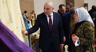 Gelenekselden Dönüşüm Yolculuğu Sergisi Sanatseverleri Bekliyor