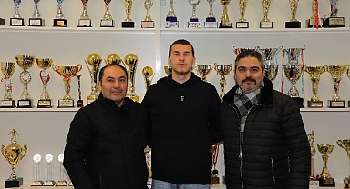 Gemlik Belediyespor iki sporcu daha kazandırdı