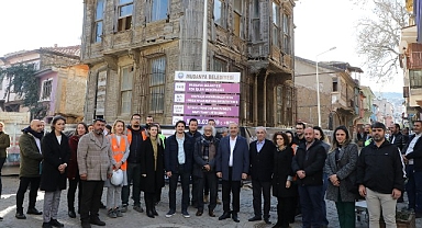 Girit Sokağı Tarihi Konak Restorasyonu Başladı