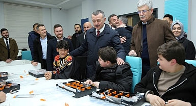 Gültepe Kültür Merkezi'nde ilk ders Başkan Büyükakın'dan