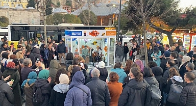 İlklerin Belediyesi Üsküdar, Türkiye’nin İlk ‘’Sokak Müzik Kulübesi’’ni Hayata Geçirdi