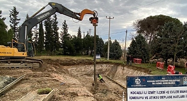 İzmit’te Dev Borular İle Deplase Çalışması Yapılıyor