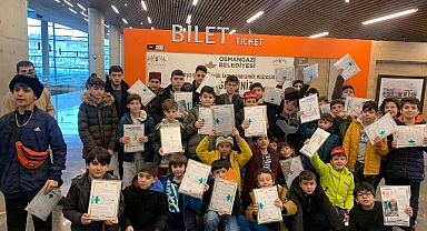 Karnesini alan öğrenciler Fetih Müzesi’ne koştu