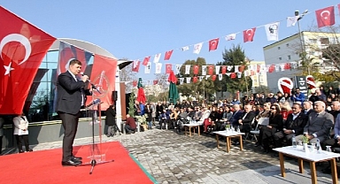 Karşıyaka’nın Yeni Gözdesi Kapılarını Açtı