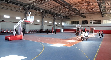 Kaş Ova Kapalı Spor Salonu tamamlandı