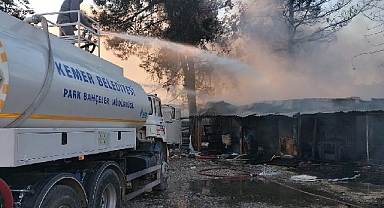 Kemer’de baraka yangını