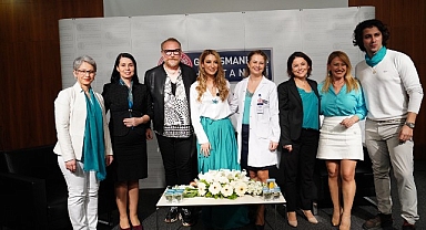 Mavi Kadınlar Rahim Ağzı Kanserine Dur Aşıya Evet Dedi