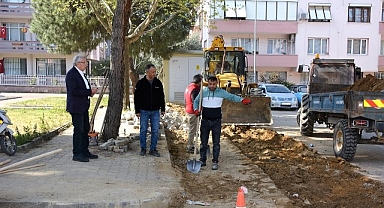 Ödemiş’te kilit parke taş mesaisi 2022’de de tam gaz devam etti