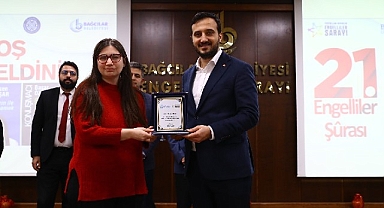 Otistik yazar Birsen Başar, Bağcılar’da otizmi anlattı