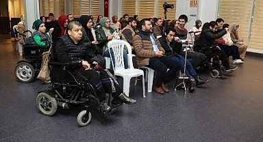 Özel bireylere dijital medya eğitimi